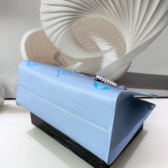 Louis Vuitton Monogram Reverse Canvas The Onthego MM bag - Blue - Picture 5 of 9